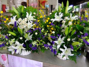 御供えの花が多いなぁ｜「ポピー」　（京都府八幡市の花キューピット加盟店 花屋）のブログ