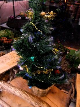 クリスマスの準備開始｜「ポピー」　（京都府八幡市の花キューピット加盟店 花屋）のブログ