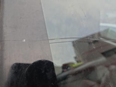 車のフロントガラスにヒビが入った!!｜「ポピー」　（京都府八幡市の花キューピット加盟店 花屋）のブログ