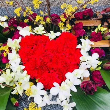 フラワーバレンタインの花手水｜「ポピー」　（京都府八幡市の花キューピット加盟店 花屋）のブログ
