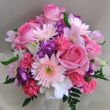 ピンク紫系の大人のアレンジメント